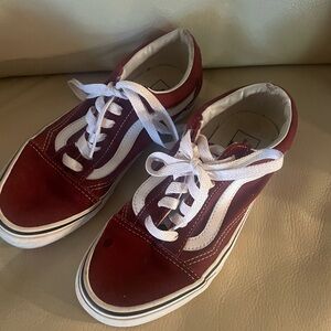 Vans Classic Red and White Shoes size 7 women’s